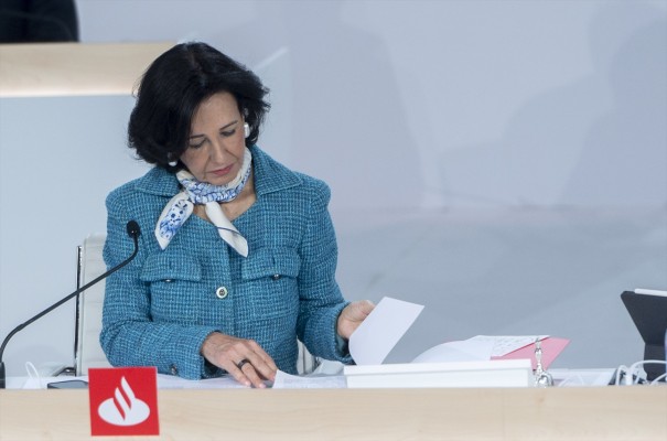 Banco Santander recupera el liderazgo en suscripciones netas de fondos 22 meses después