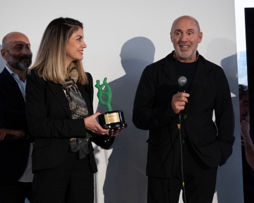 La mesa Neo_Hall de Neolith, premio al mejor producto en Marbella Design & Art 