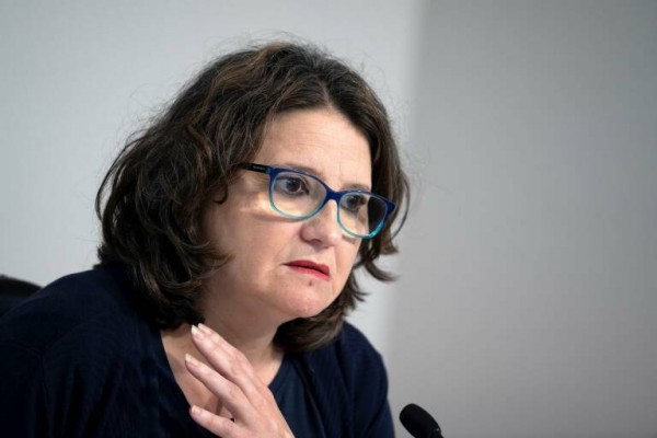 Oltra critica al ICAV por 