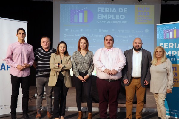 La I Feria de Empleo Comarcal del Camp de Morvedre congrega a 22 empresas y 500 personas