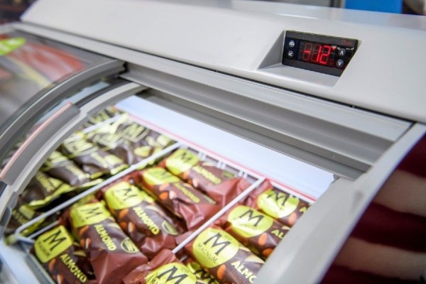 Unilever comparte patentes de reformulación con los fabricantes de helados para reducir las emisiones procedentes de las neveras

