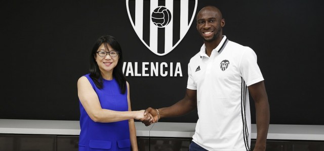 El Valencia CF tiene una opción de compra sobre Mangala