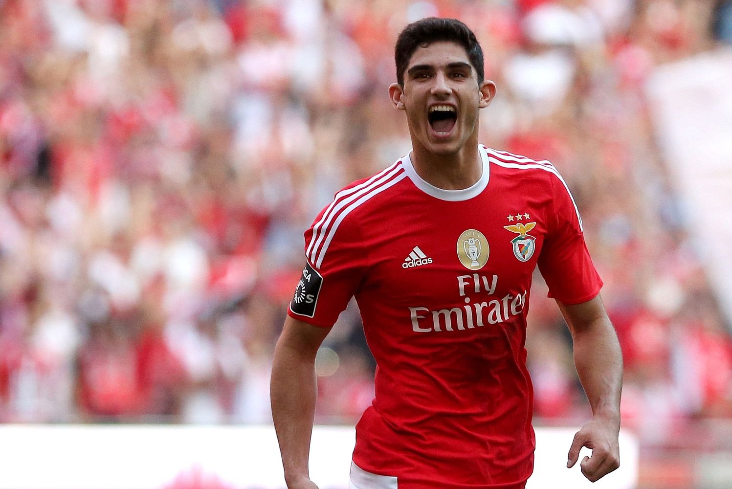 El Valencia CF desmiente cualquier contacto con Gonçalo Guedes