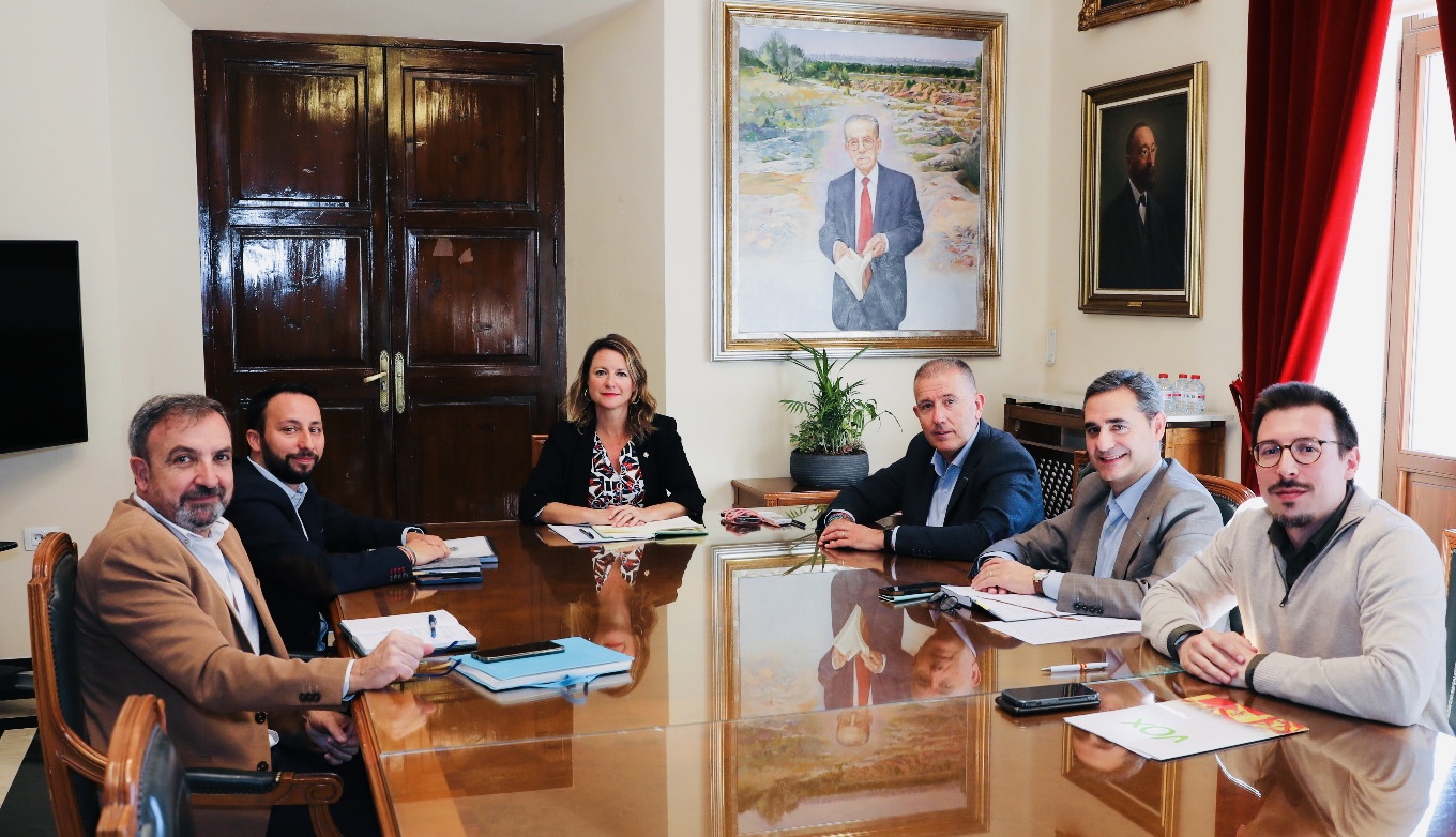 El PP y Vox pactan en Castelló un texto contra la amnistía y piden a la oposición que lo apoye