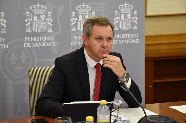 Sanidad traspondrá la directiva europea de tabaco calentado que obliga a incluir una advertencia