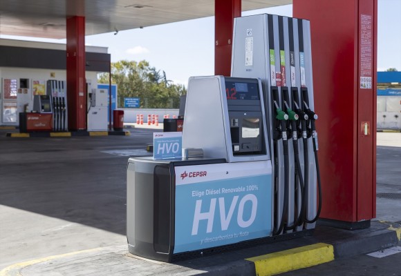 Cepsa compra Ballenoil, 'gigante' de las gasolineras 'low cost', y supera las 2.000 estaciones de servicio