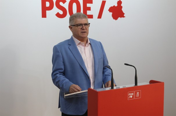 Vélez sale al paso de las protestas: 