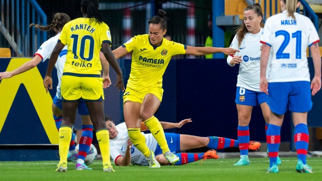 El Villarreal Femenino sucumbe frente al Barcelona pese al apoyo de más de 3.000 aficionados