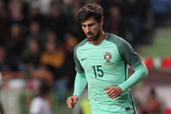 André Gomes abandona la concentración de Portugal por una lesión muscular
