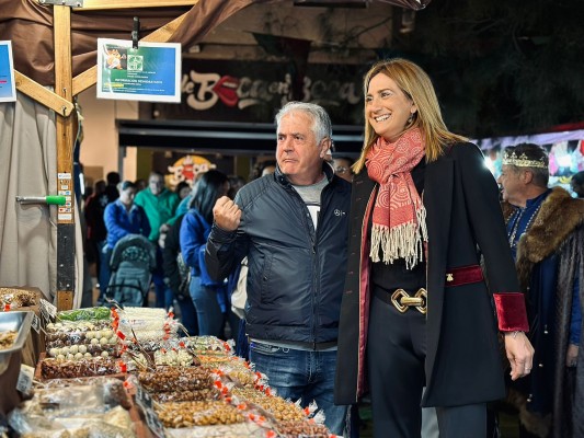 Archena se vuela con su mercadillo medieval y nombra a sus cargos festeros de Moros y Cristianos