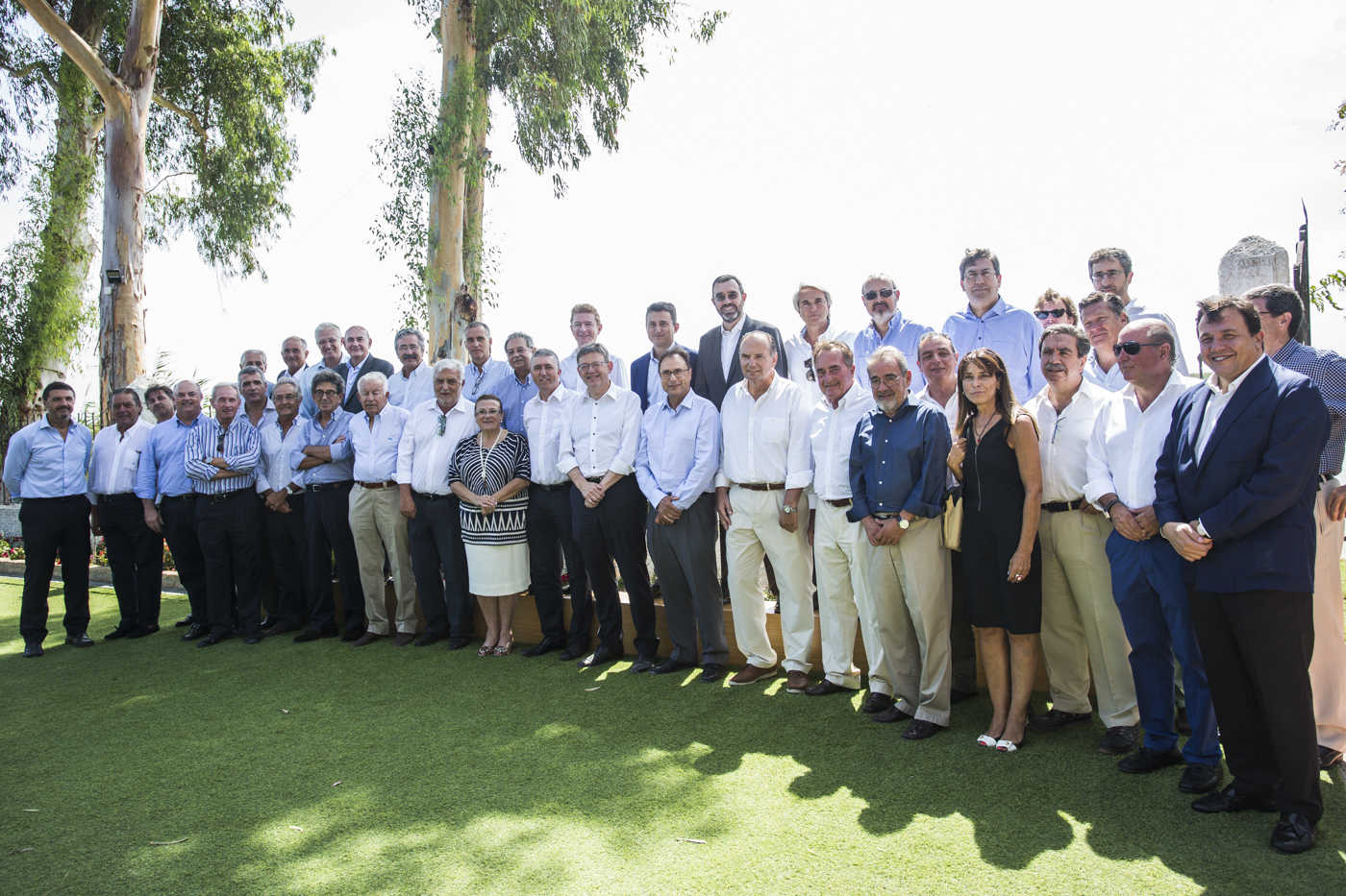 Comida de empresarios con Ximo Puig en el parque natural de L'Albufera. Foto: EVA MÁÑEZ - 