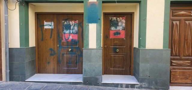 Atacan con pintadas la sede del PSOE de Moratalla