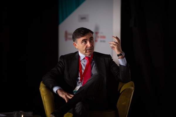 Santander remodela su directiva por segunda vez este año para adaptarse a la estructura global