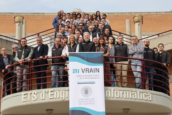 El campus de Alcoy de la UPV  acoge una jornada de Vrain sobre los últimos avances en IA  