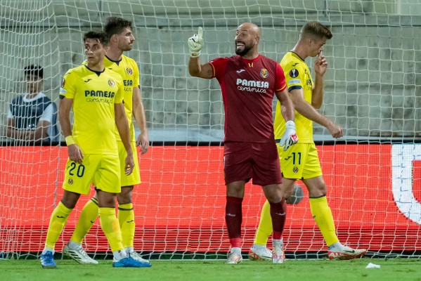 Pepe Reina critica a sus compañeros tras ganar en Chipre: 