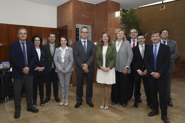 Carrasco pide la colaboración del Colegio de Abogados para abrir la Oficina 'Antiokupas' en Castelló 