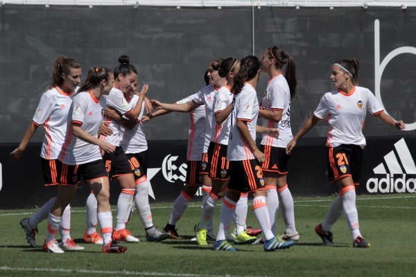 El Valencia Femenino abre la Liga con goleada al Transportes Alcaine