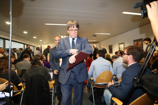 Junts propondrá un referéndum y el PSOE defenderá el desarrollo del Estatut de 2006