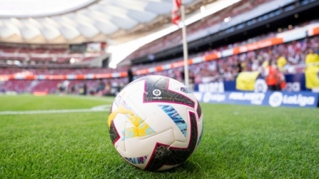 Un año de cárcel y 15.000 euros por vender aparatos para piratear partidos de fútbol
