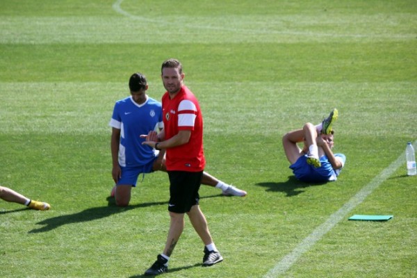 Chechu Flores retoma los entrenamientos tras superar una lesión muscular