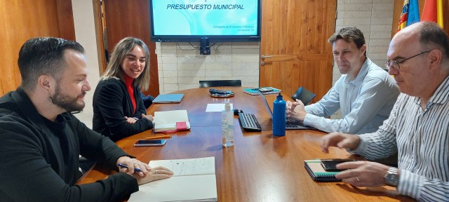 El PP de Alicante fía sus inversiones a un préstamo de 45 millones y 'borra' los colegios de Edificant