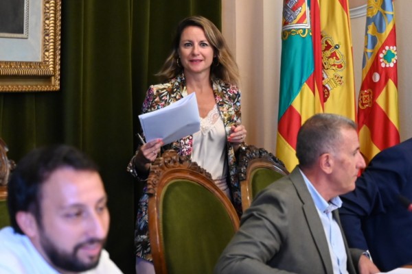 Carrasco admite no haber desglosado los ingresos y plantea mostrar su renta: 
