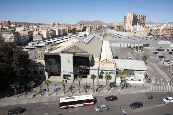 Adif cederá el suelo para la estación del Tram en Renfe sin demora pero pide compensaciones