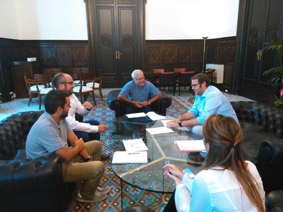 El alcalde de València recibe a los jóvenes empresarios