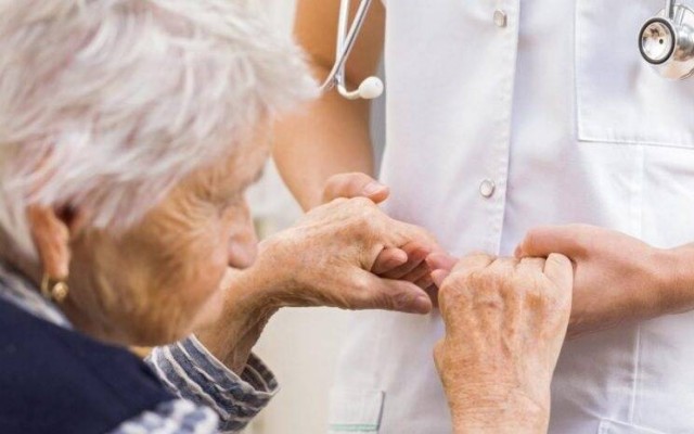 Las mujeres españolas tienen la mayor esperanza de vida de la OCDE con una media de 88,5 años
