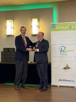 Limcamar logra el premio al mérito en la trayectoria empresarial en los Premios Nacionales de la Limpieza