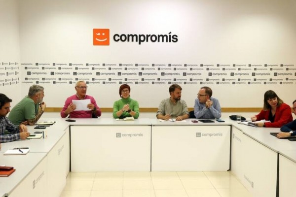 La militancia de Compromís ratifica el acuerdo entre PSOE y Sumar para la investidura de Sánchez
