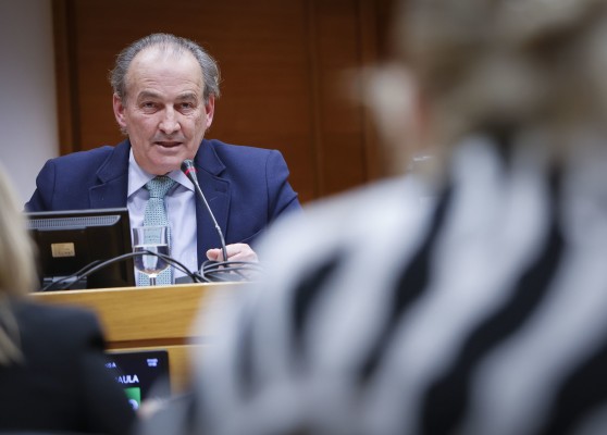 Aguirre asegura que su viaje a Bruselas tuvo 