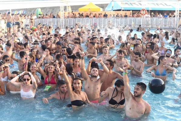 Vecinos del Puerto de Burriana piden al Ayuntamiento otra ubicación para el Arenal Sound