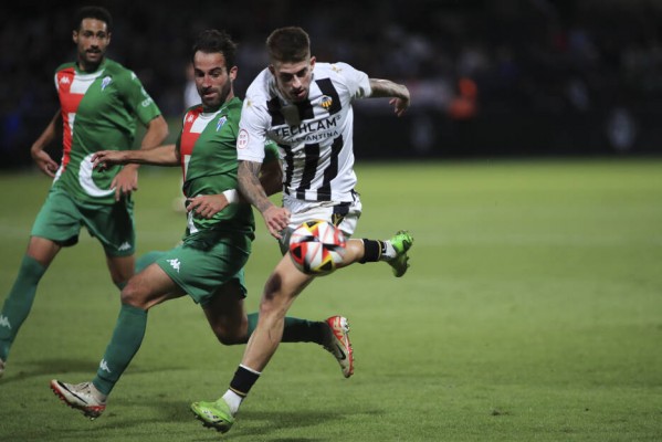 El Castellón se muestra intratable en Castalia