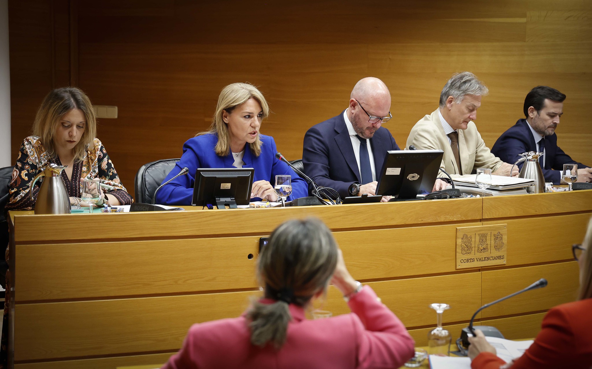 La amnistía tensiona el debate en Les Corts con reproches mutuos de generar 