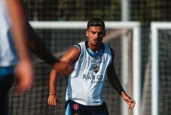 El Levante recurre la roja a Lozano ante el Mirandés