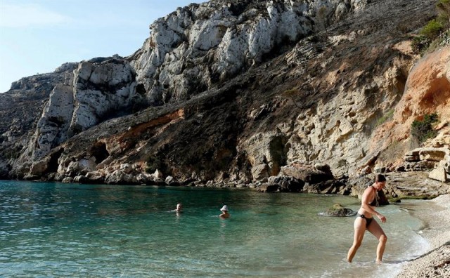El incendio de Benitatxell y Jávea evoluciona de 