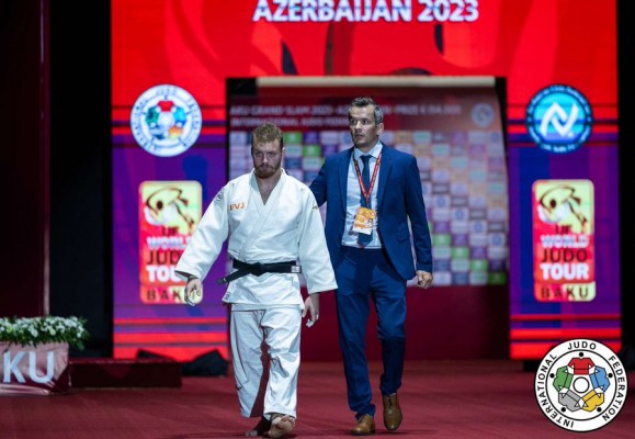El judoca alicantino Salvador Cases, plata en el Europeo de Montpellier 