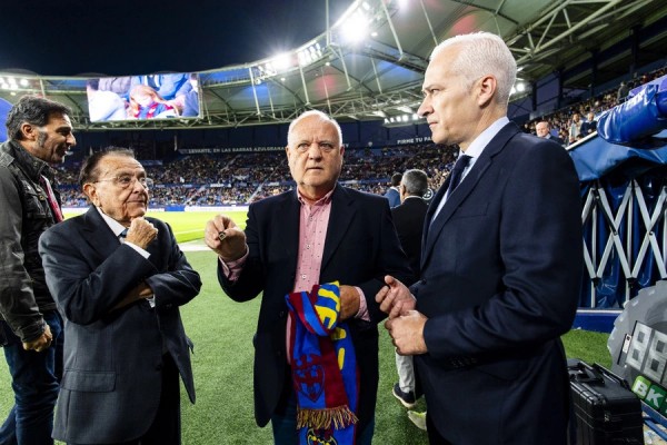El homenaje a Rafael Solaz, Hijo Predilecto de Valencia, en el Ciutat