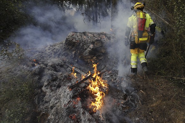 El incendio de Montitxelvo afecta a un perímetro de 60km y pudo causarlo el factor humano
