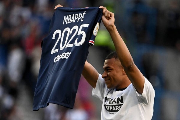 El Real Madrid desmiente que esté negociando con Mbappé
