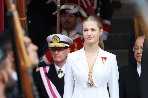 Una Monarquía republicana ni de izquierdas ni de derechas