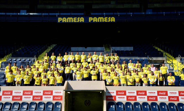 Más de 100 empresarios de España comparten experiencias en Vila-real... y se visten de 'groguet'