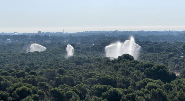 Paterna implementará más cañones de agua para evitar incendios en la zona de La Canyada