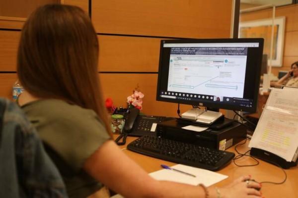 Orange se lleva el contrato del 'ciberescudo' de seguridad de Murcia por un millón de euros 