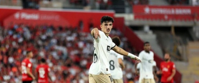 Diego López se apodera del nueve