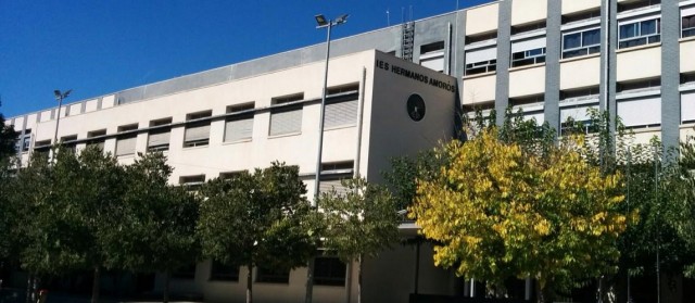 Villena plantea a Educación ampliar el IES Hermanos Amorós con una parcela para FP