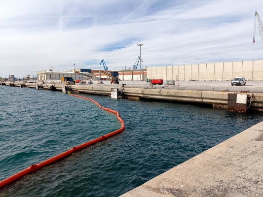 Becsa y Acciona inician la remodelación del muelle Transversal Exterior, que deberá estar en 1 año