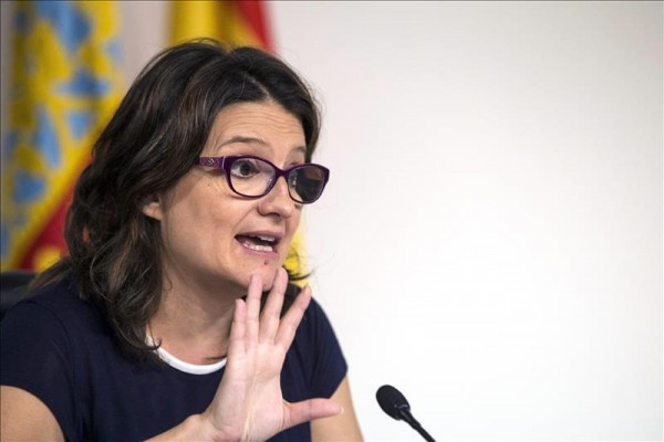 Mónica Oltra: 
