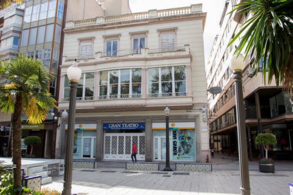 La Diputación retrasa la compra de la CAM en Elche por un exceso del precio de 700.000 euros